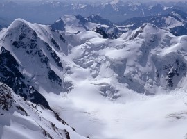 Snowy mountain wallpaper